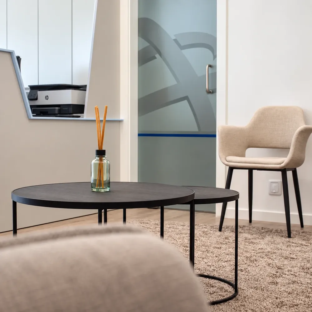 Sala de espera da Lusocare Montijo, junto à receção